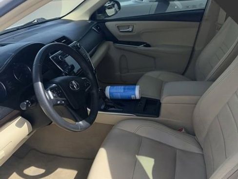 Used 2017 Toyota Camry XLE w/ Moonroof Package image 4