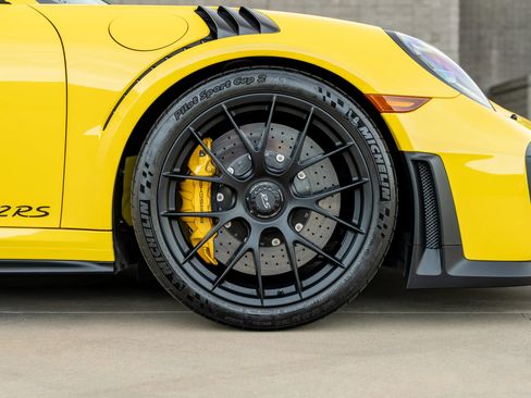 Used 2018 Porsche 911 GT2 RS RWD image 31