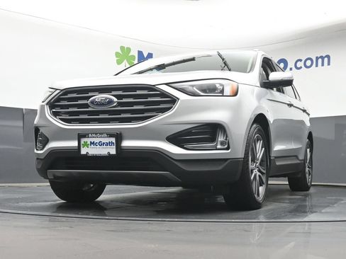 Used 2019 Ford Edge Titanium w/ Cold Weather Package AWD/4WD image 7