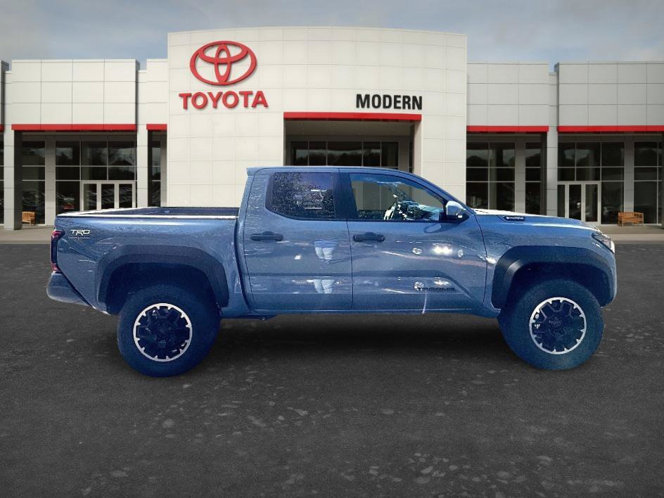 Used 2026 Toyota Tacoma TRD Off-Road AWD/4WD image 4