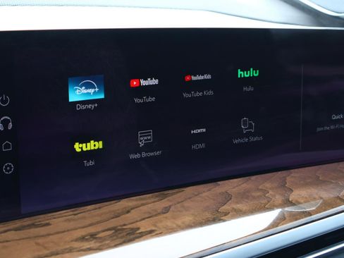 Used 2025 Cadillac Escalade Sport Platinum image 38