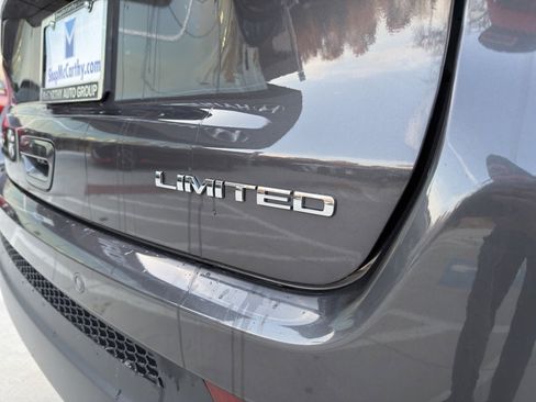 Used 2024 Jeep Compass Limited image 33