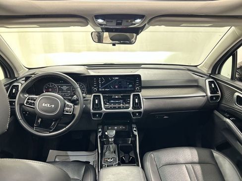 Certified 2022 Kia Sorento SX image 19