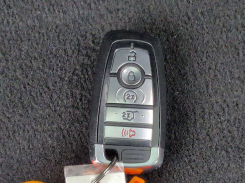 Used 2025 Ford Explorer ST-Line AWD/4WD image 34