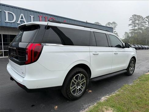 Used 2025 Ford Expedition Max Active AWD/4WD image 27