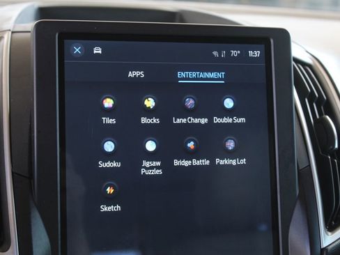 Used 2021 Ford Edge SEL w/ Convenience Package image 17