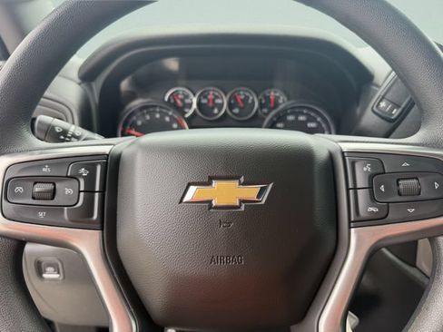 Used 2022 Chevrolet Silverado 1500 Custom w/ Safety Confidence Package RWD image 32