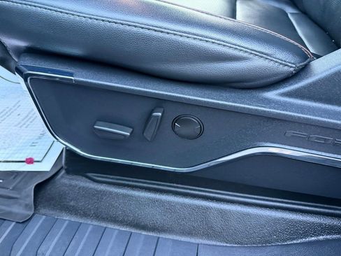 Used 2023 Ford F250 Lariat w/ FX4 Off-Road Package image 18