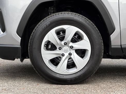 Certified 2024 Toyota RAV4 LE AWD/4WD image 24