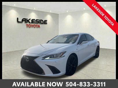 Used 2023 Lexus ES 350 F Sport w/ Accessory Package (Z2)