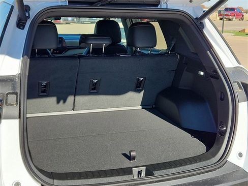 New 2026 Chevrolet Equinox ACTIV image 8