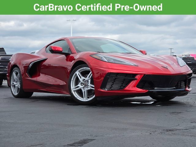 Used 2025 Chevrolet Corvette Stingray Coupe w/ 1LT RWD image 2