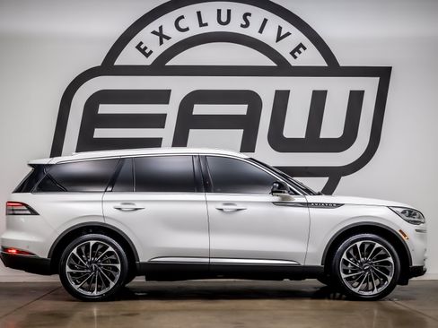Used 2021 Lincoln Aviator Reserve w/ Equipment Group 202A AWD/4WD image 9