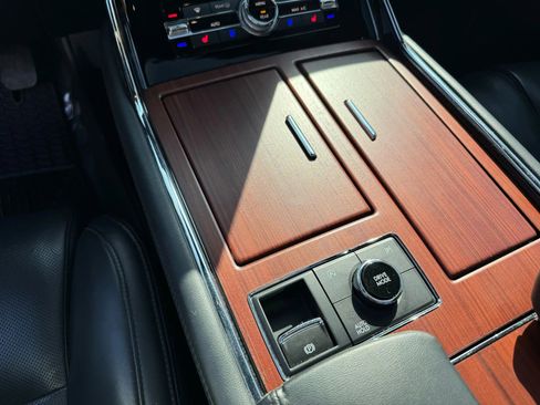 Used 2022 Lincoln Navigator Reserve image 21