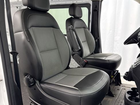 Used 2023 RAM ProMaster 2500 FWD image 28