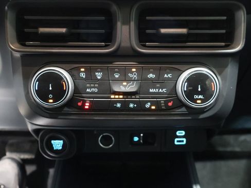 Used 2024 Ford Maverick Lariat w/ Black Appearance Package image 58