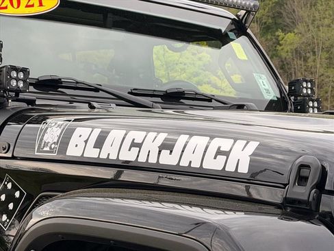 Used 2021 Jeep Gladiator Overland w/ Popular Equipment Package AWD/4WD image 14