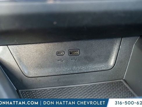 Used 2025 Chevrolet Equinox LT image 11