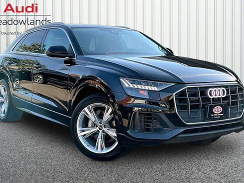 Used 2023 Audi Q8 Premium w/ Convenience Package AWD/4WD image 3