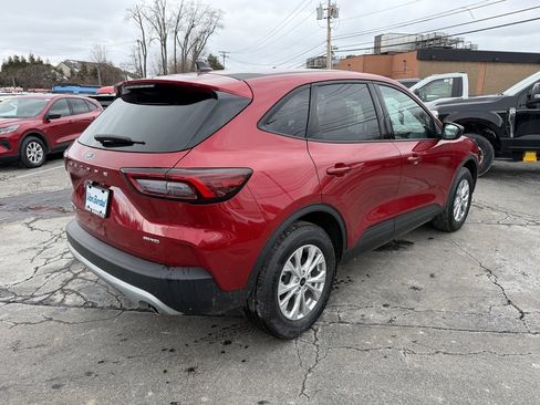 Used 2025 Ford Escape Active w/ Cold Weather Package image 6
