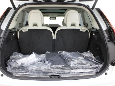 New 2026 Volvo XC90 B6 Ultra w/ Protection Package AWD/4WD image 32