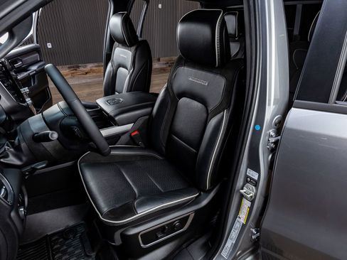 Used 2025 RAM 1500 Laramie w/ Sport Appearance Package image 29