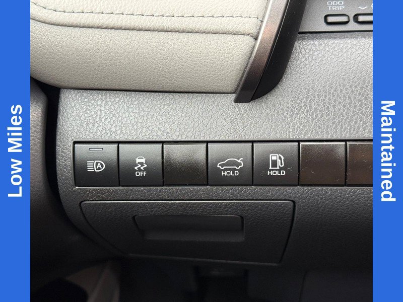 Used 2024 Toyota Camry LE w/ Convenience Package FWD image 29