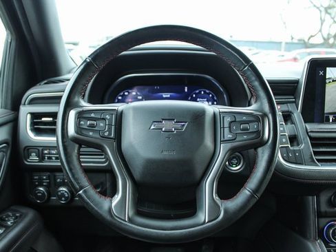 Used 2024 Chevrolet Suburban RST w/ Luxury Package image 23