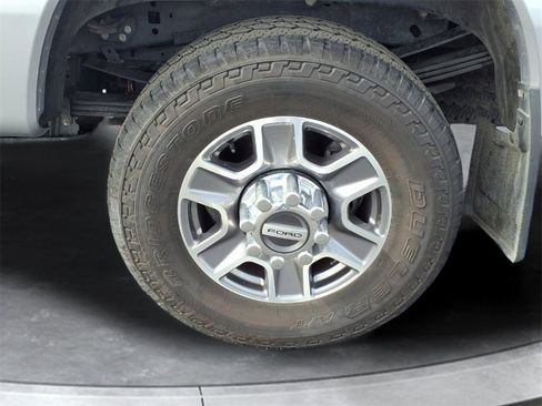 Used 2024 Ford F350 Lariat w/ Lariat Ultimate Package image 19