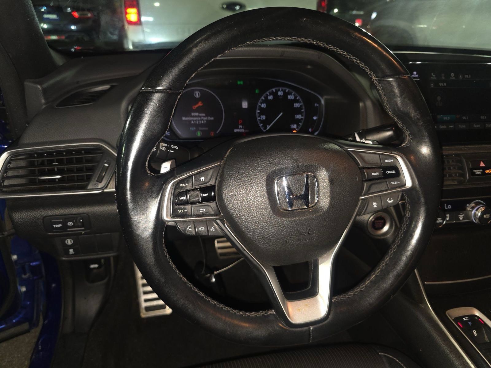 Used 2018 Honda Accord Sport image 11