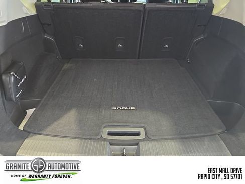 Used 2025 Nissan Rogue SV AWD/4WD image 23