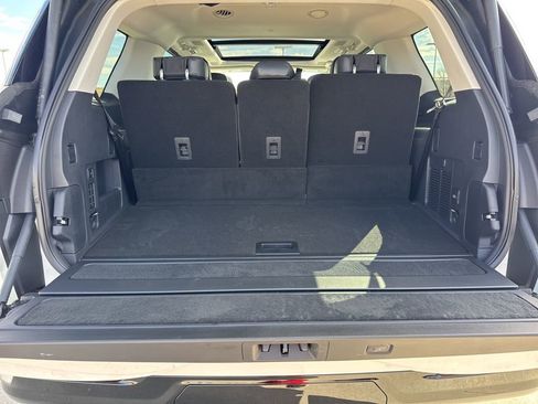 New 2026 Lincoln Navigator Reserve image 37