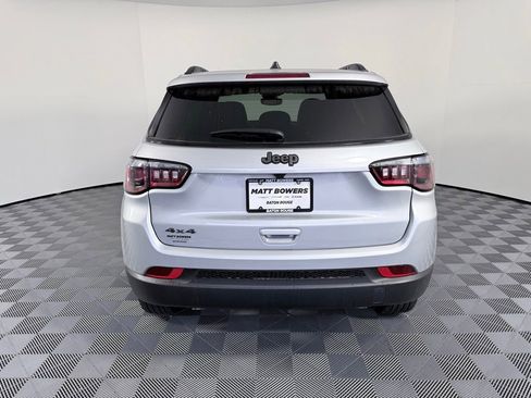 New 2026 Jeep Compass Latitude image 4