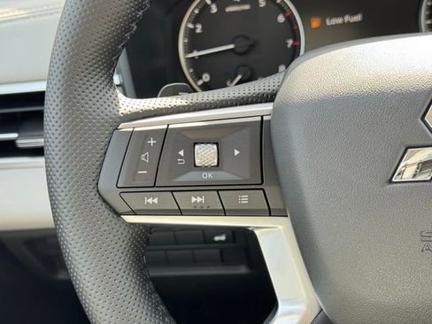 New 2026 Mitsubishi Outlander FWD image 21