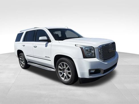 Used 2015 GMC Yukon Denali AWD/4WD image 3
