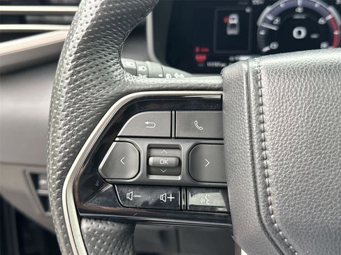 Used 2024 Toyota Tundra Limited AWD/4WD image 19