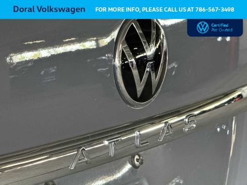 Certified 2023 Volkswagen Atlas Cross Sport SE w/ Black Wheel Package FWD image 10
