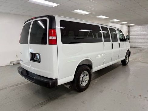 Used 2025 Chevrolet Express 3500 LS image 6