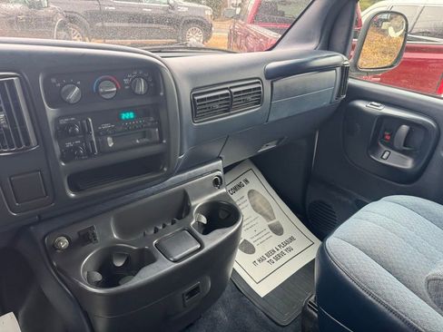 Used 2000 Chevrolet Express 3500 Extended Passenger w/ LS Preferred Equipment Group image 29