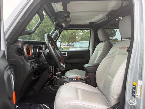 Used 2023 Jeep Gladiator Mojave w/ Cold Weather Group AWD/4WD image 12