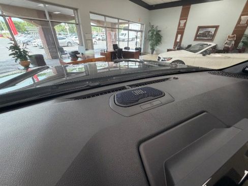 Used 2025 Toyota 4Runner TRD Off-Road Premium AWD/4WD image 24