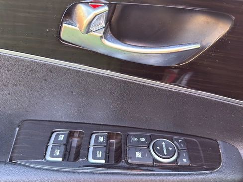 Used 2020 Kia Sorento LX AWD/4WD image 40
