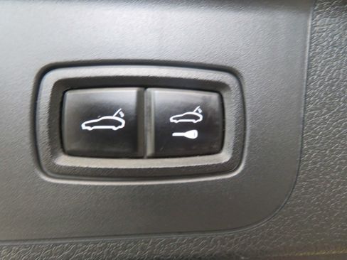 Used 2018 Porsche Panamera 4S image 62