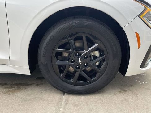 Used 2025 Kia K5 LXS FWD image 41