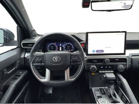 Used 2025 Toyota 4Runner TRD Off-Road Premium w/ Tow Technology Package AWD/4WD image 35