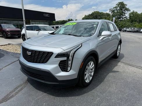 Used 2019 Cadillac XT4 Luxury FWD image 1