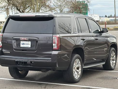 Used 2015 GMC Yukon SLE w/ Convenience Package image 4