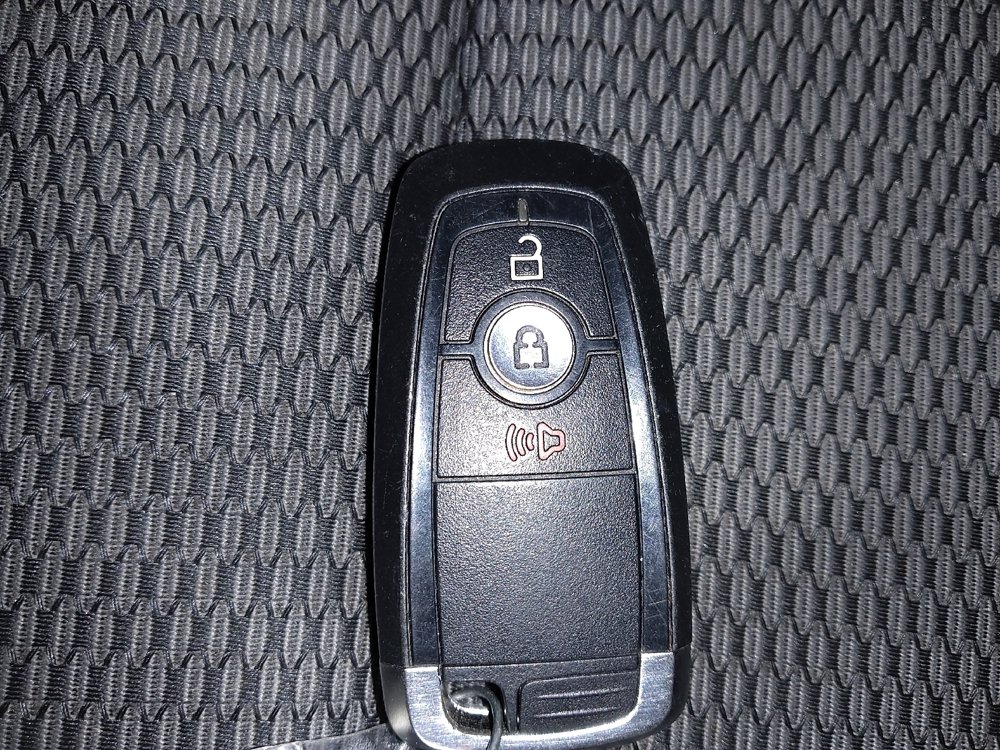 Used 2018 Ford Explorer XLT FWD image 32