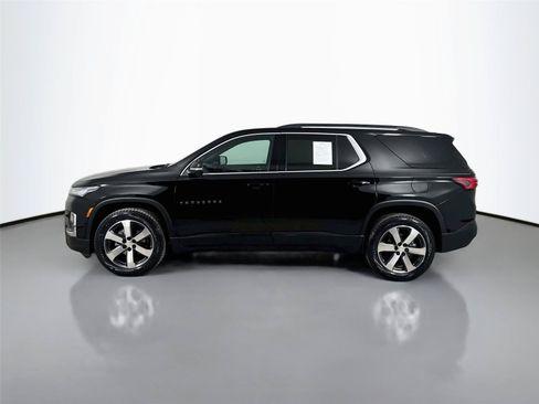 Used 2022 Chevrolet Traverse LT w/ LT Premium Package FWD image 6