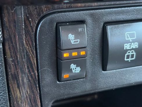 Used 2015 Chevrolet Traverse LT w/ Style and Technology Package image 42